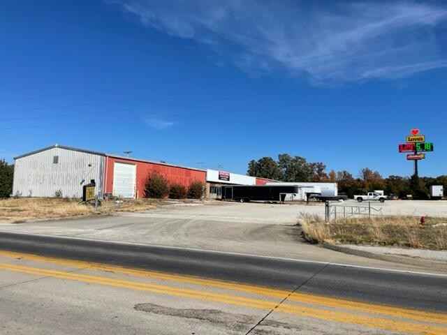311 East Evergreen St  