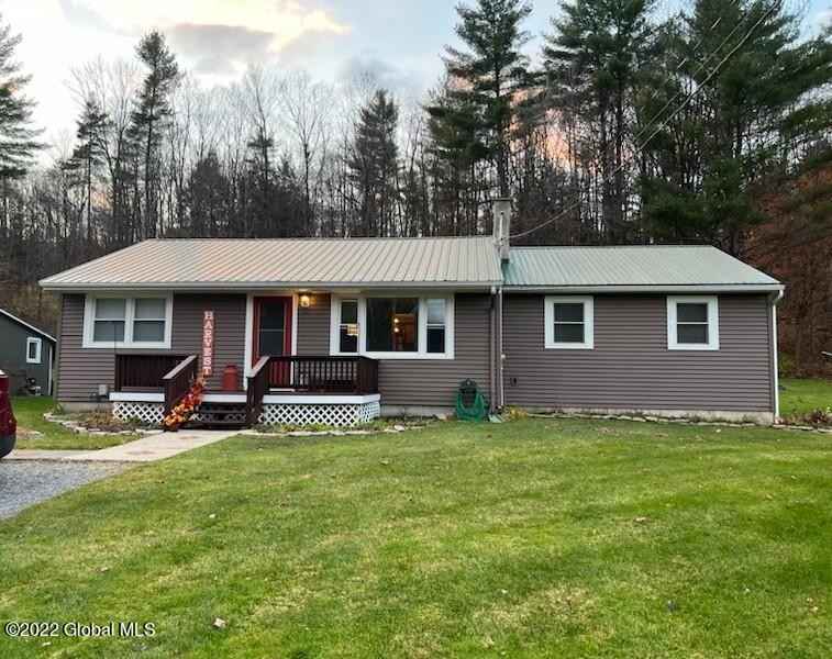 557 W Rd  
