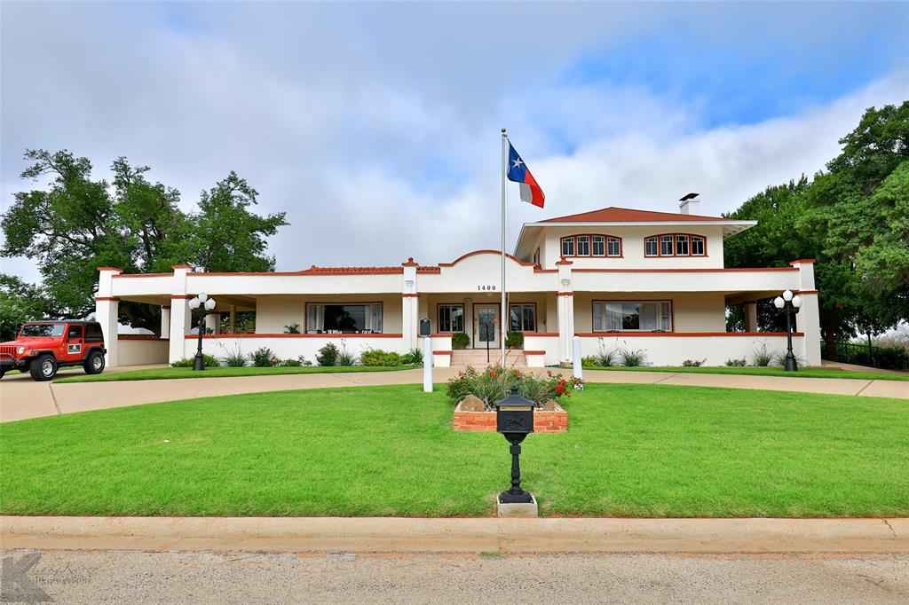 1400 Sam Houston St  