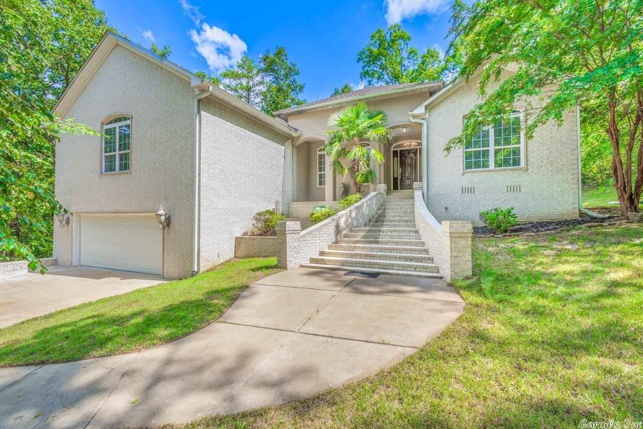 151 Brooke Ln  