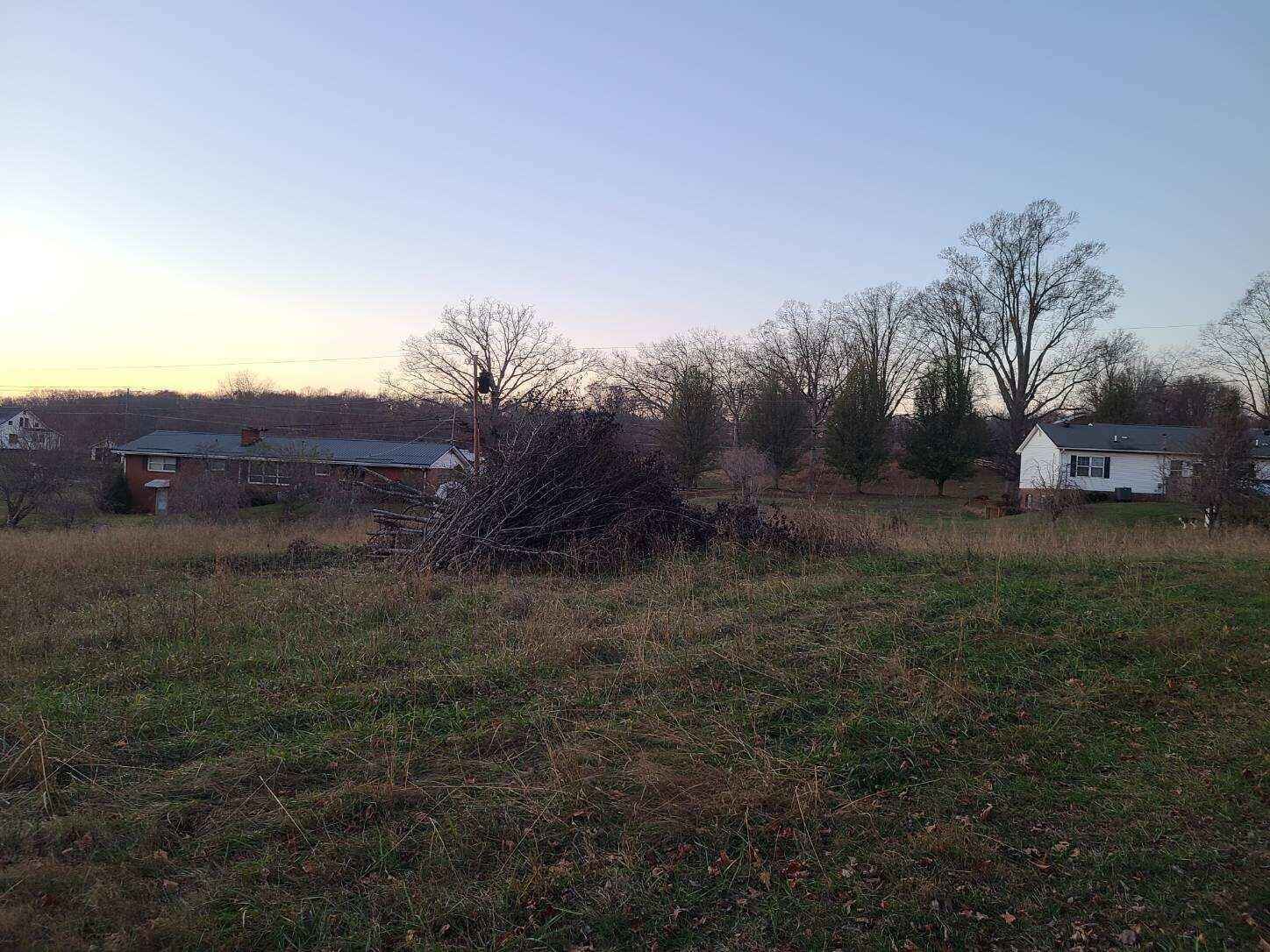 15-17 Nickelsville Hwy  