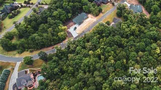 2569 Cozy Cv Dr  
