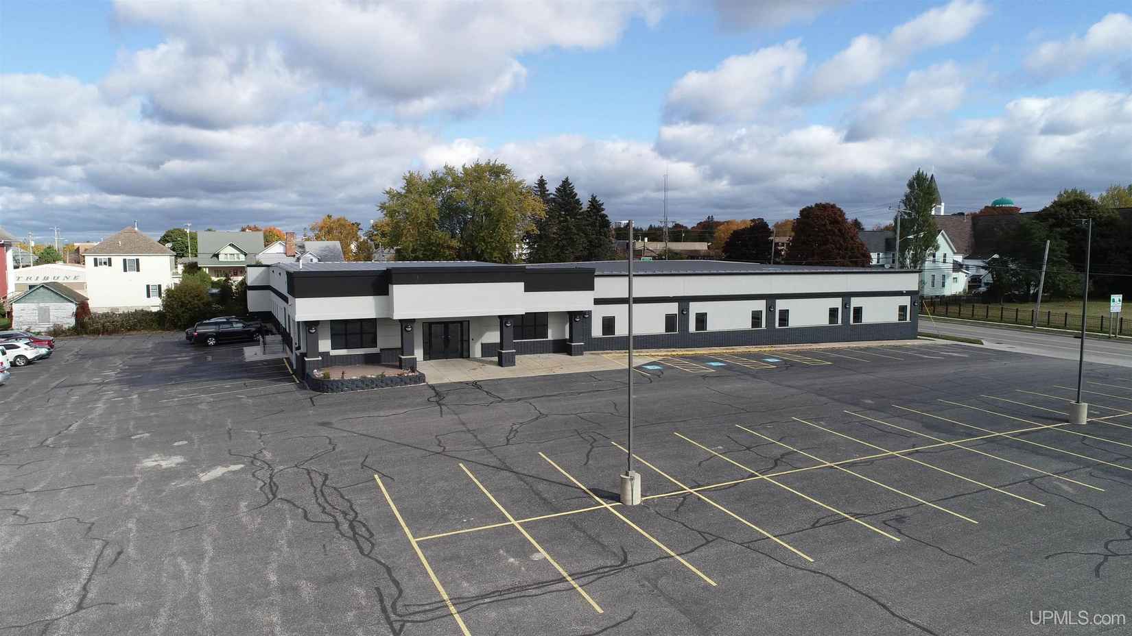 220 S Maple  