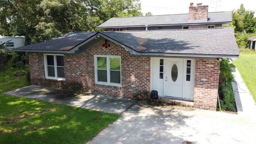 114 Berkeley Cir  
