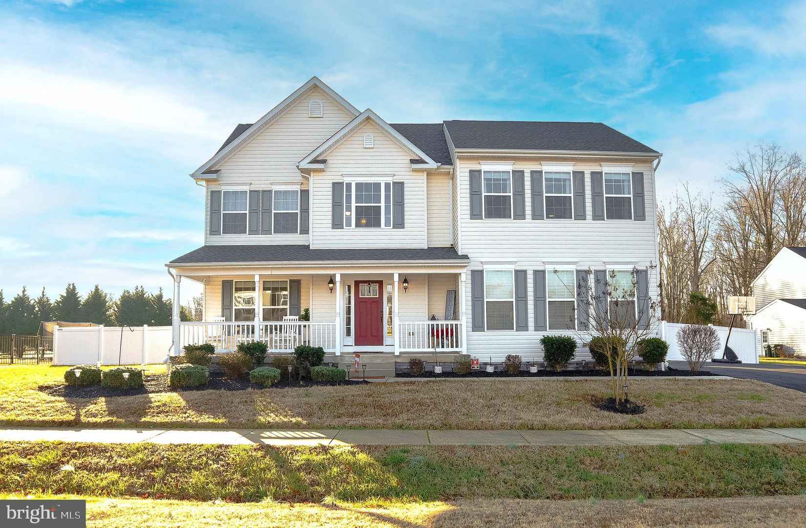 225 Fountain Ln  
