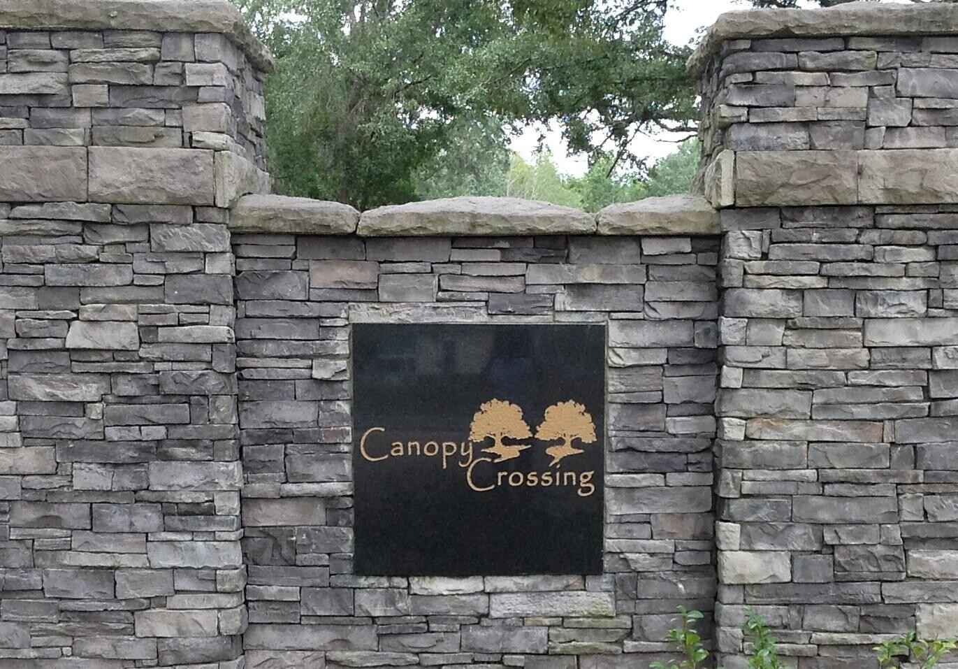 49 Canopy Oak Blvd  