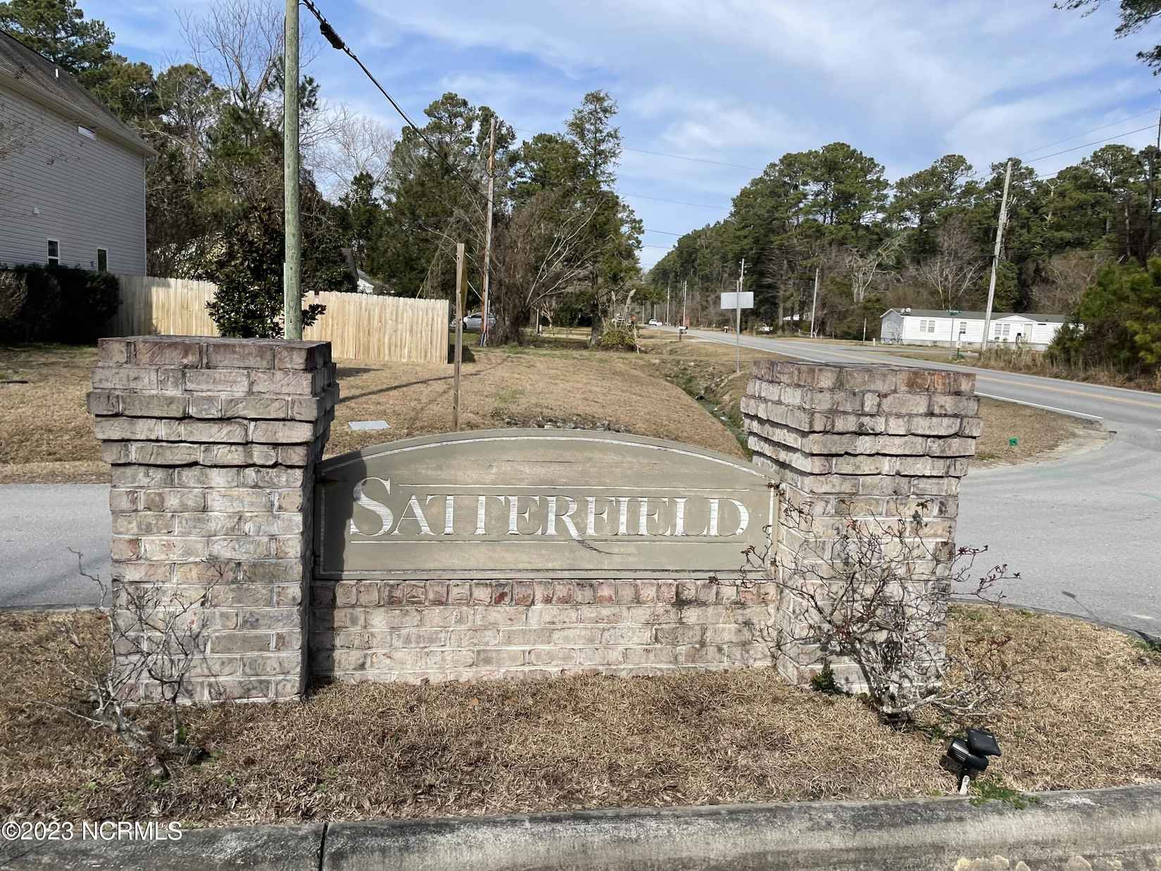 412 Satterfield Dr  