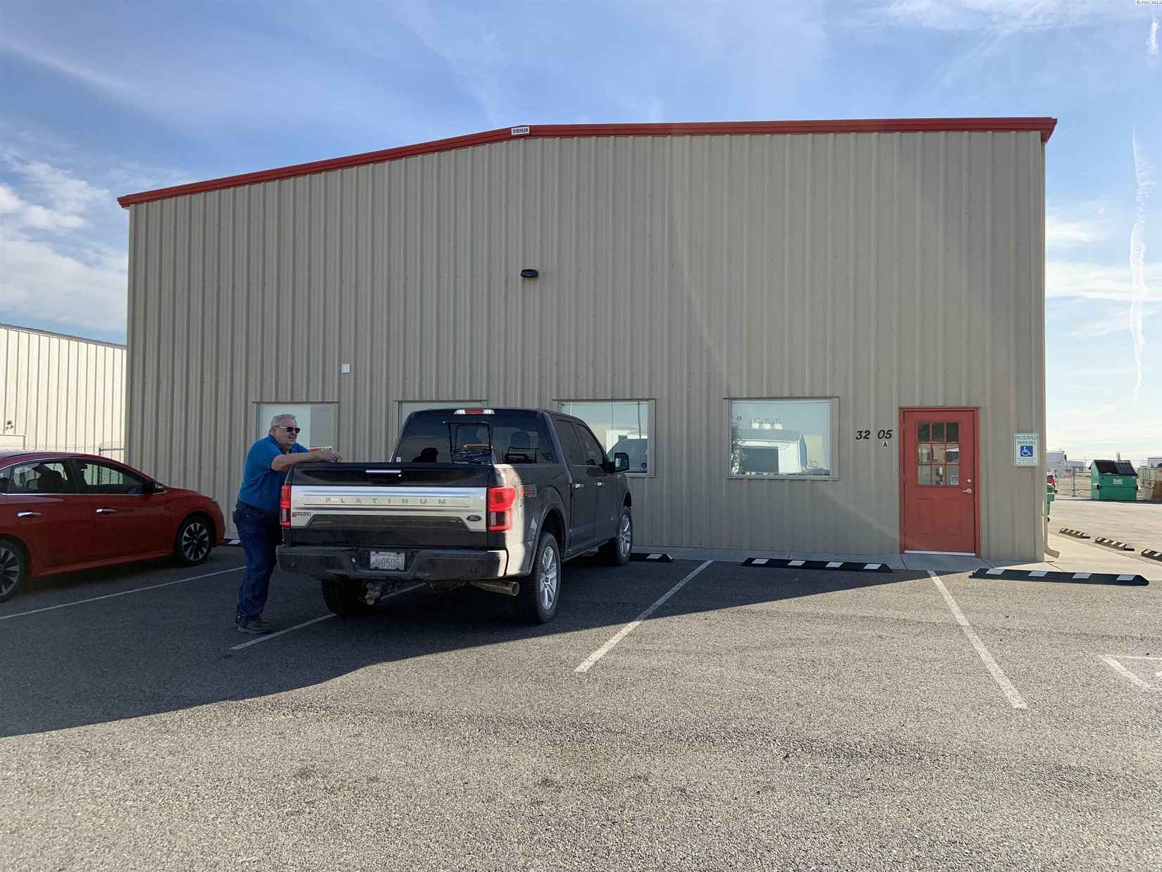 3205 Commercial Ave A101  