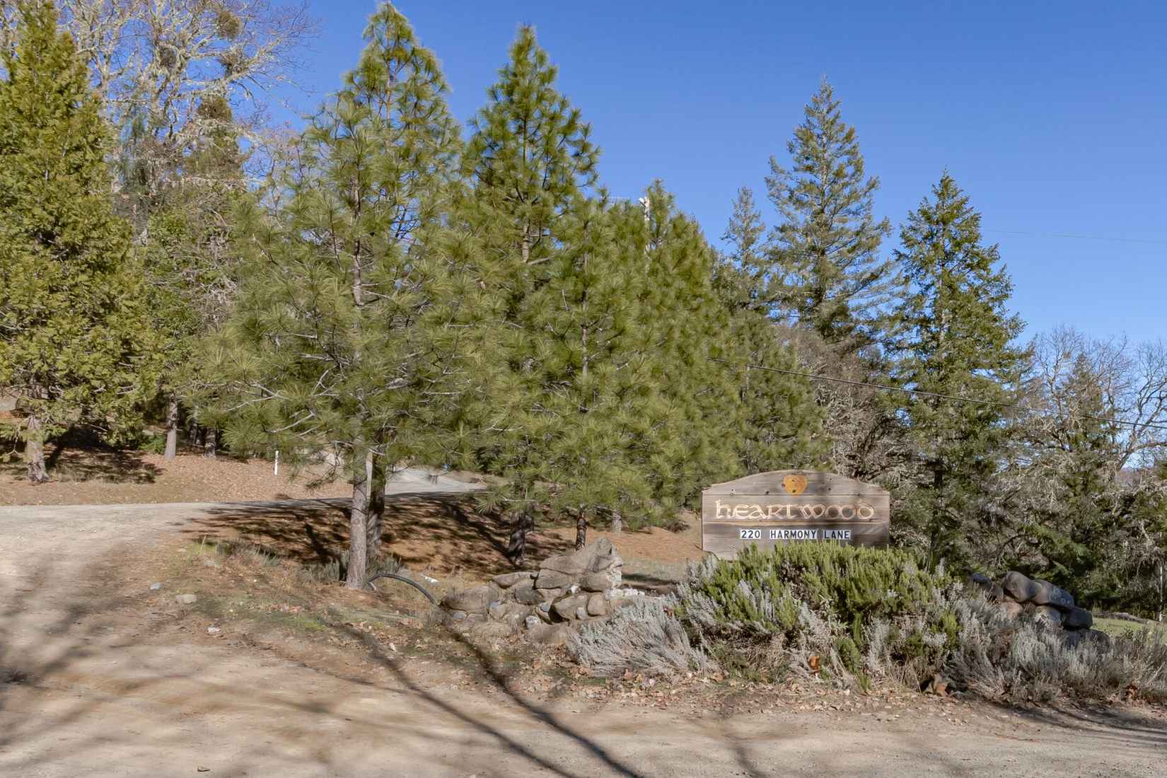 220 Harmony Ln  