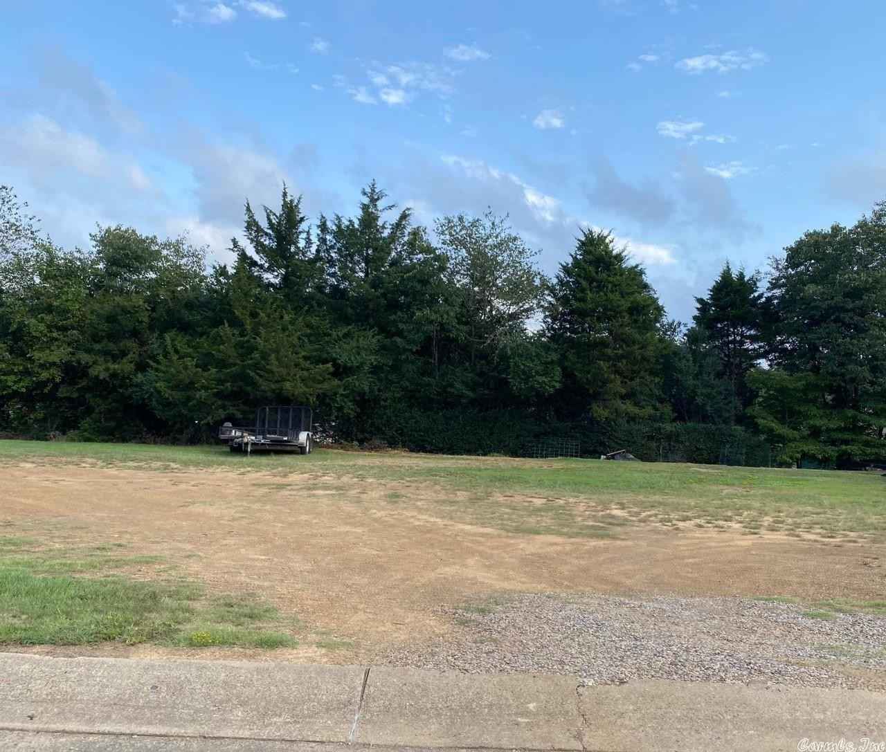 Lot 18 Pkwy Dr  