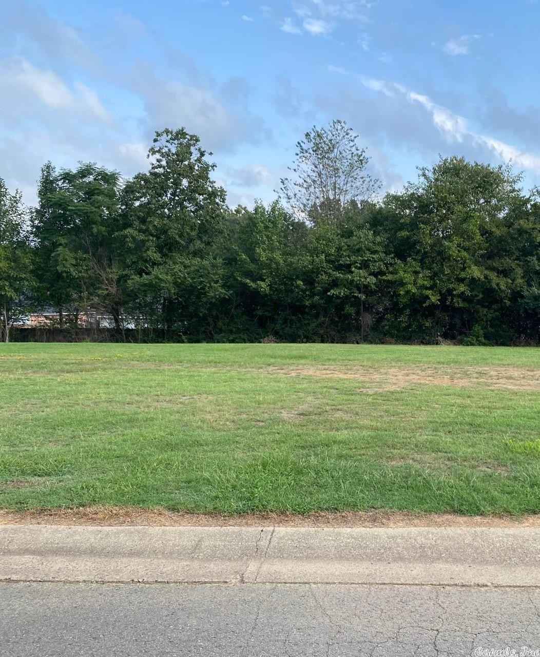 Lot 17 Pkwy Dr  