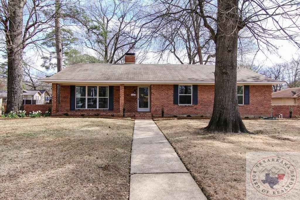 3222 Main St  