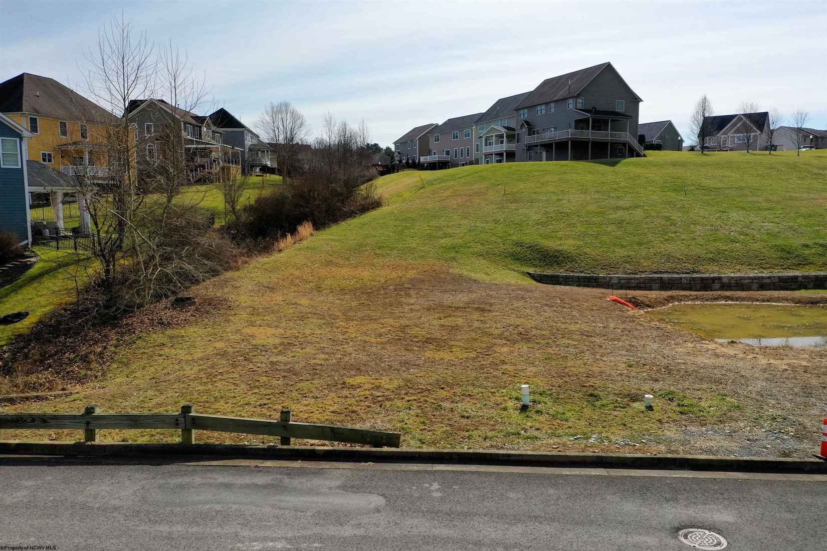 25 Berkshire Dr  