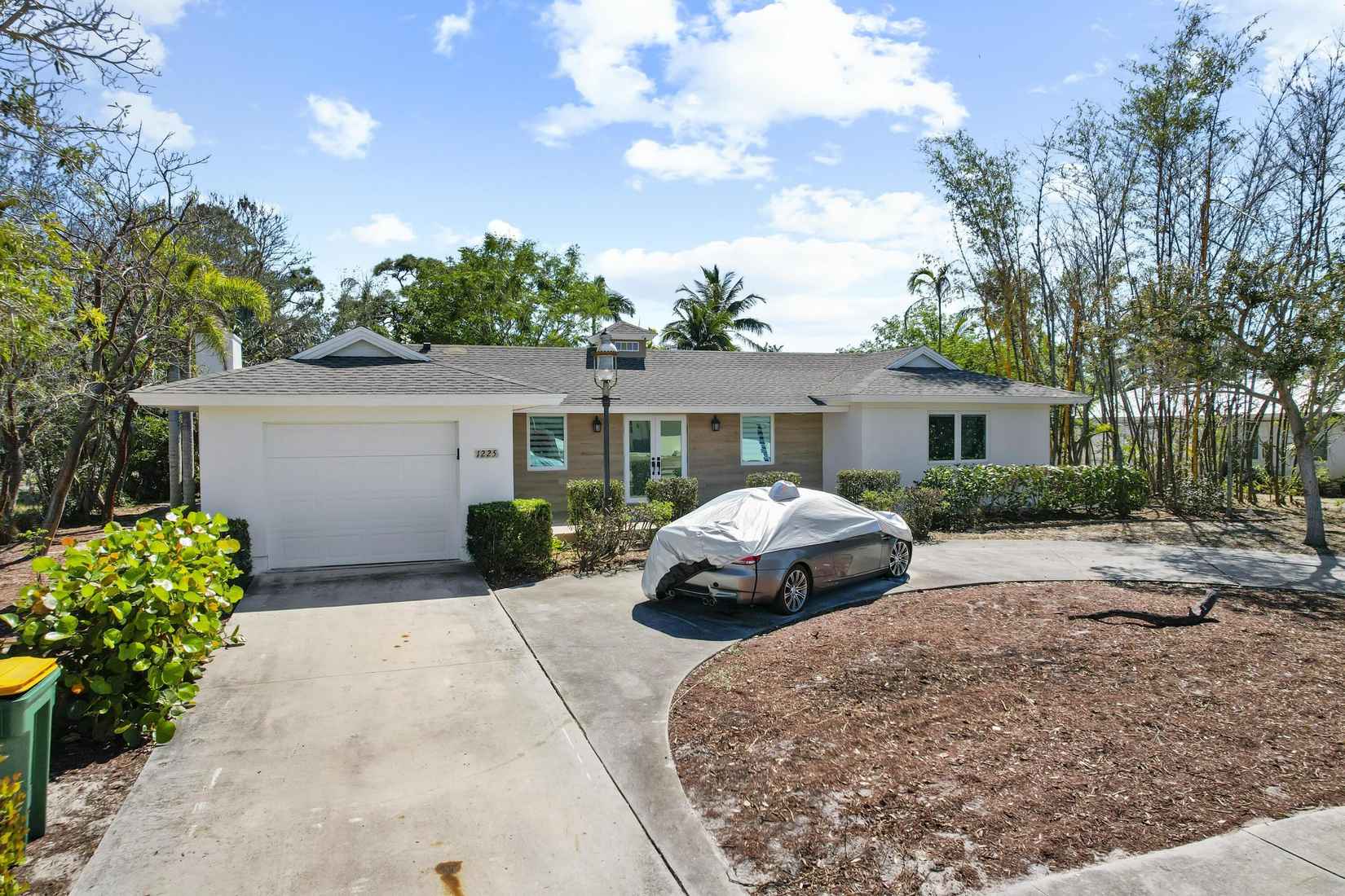 1225 FRUITLAND AVE  