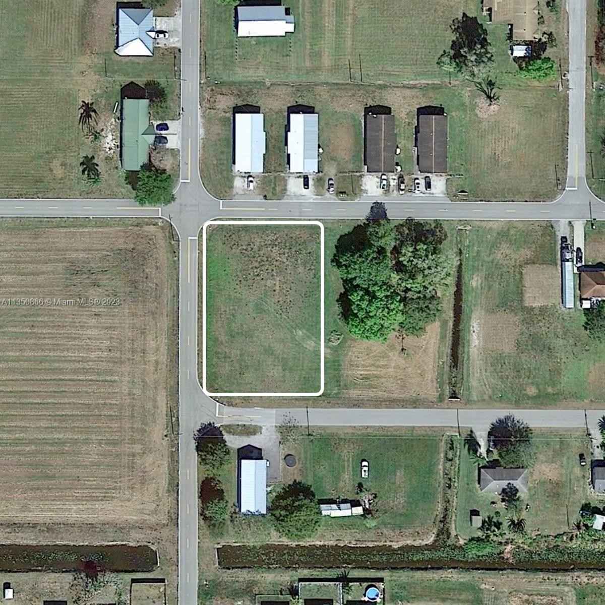 598 Ave R  