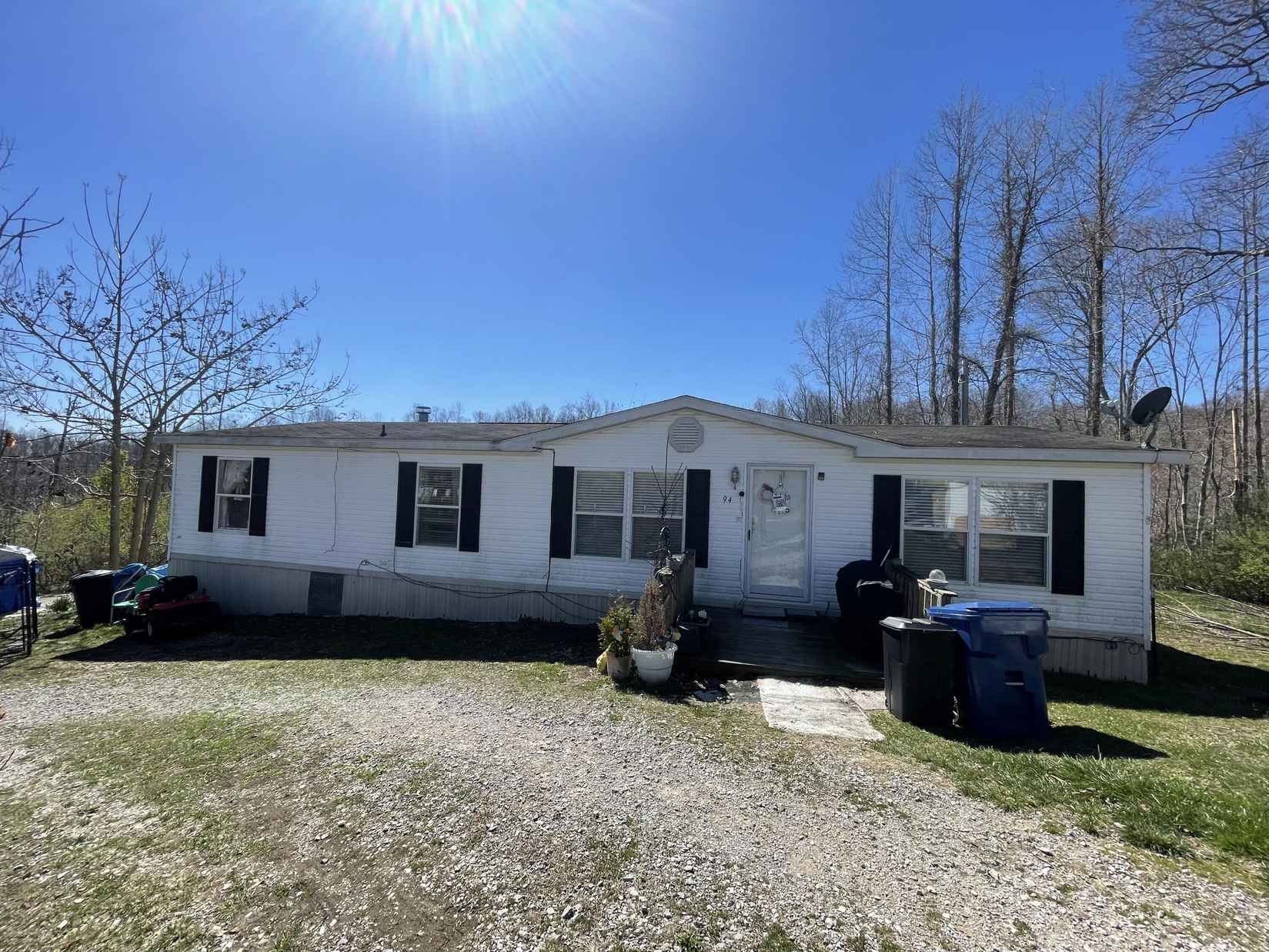 94 Eden Ln  
