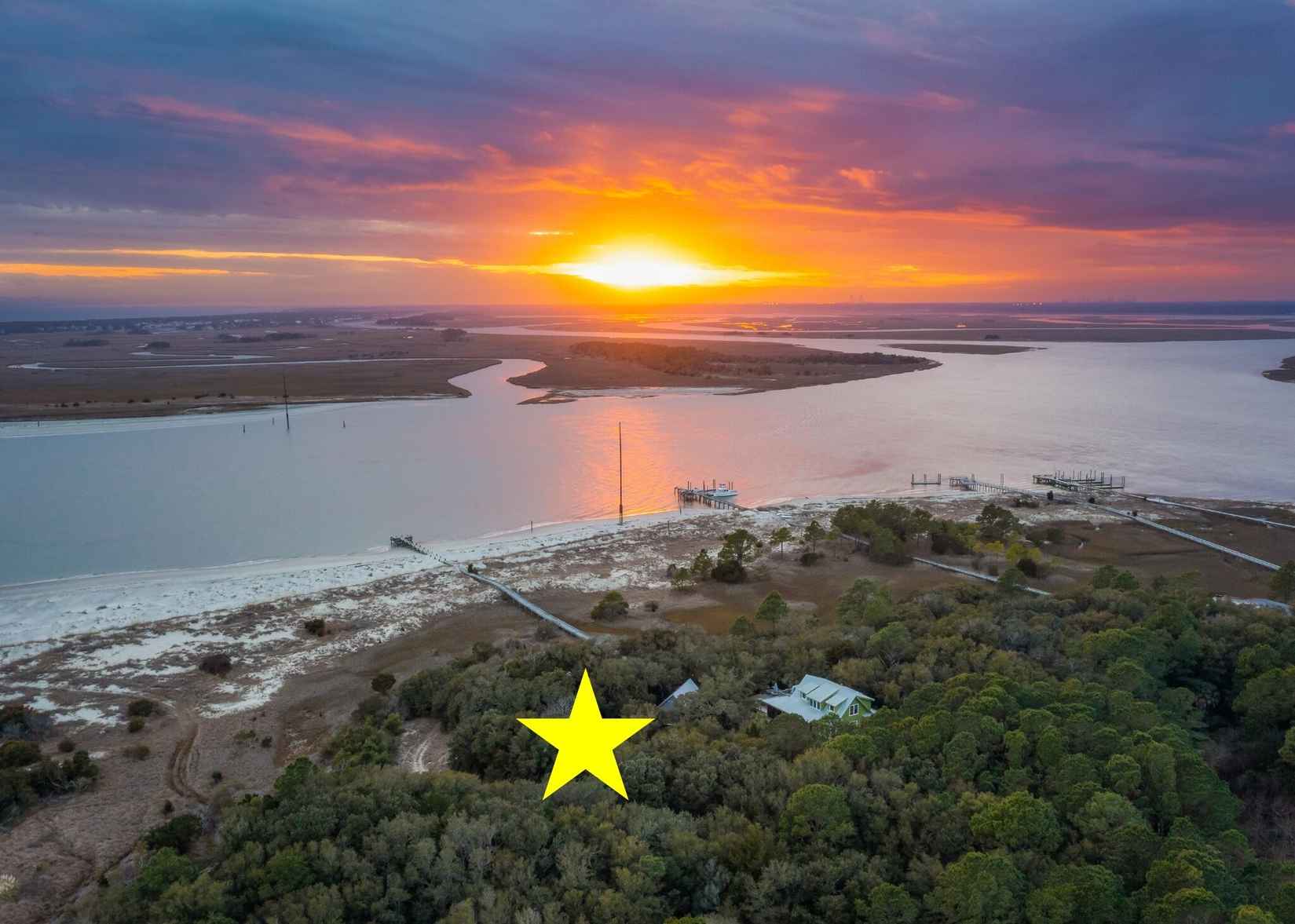 201 Pelican Flight Dr  