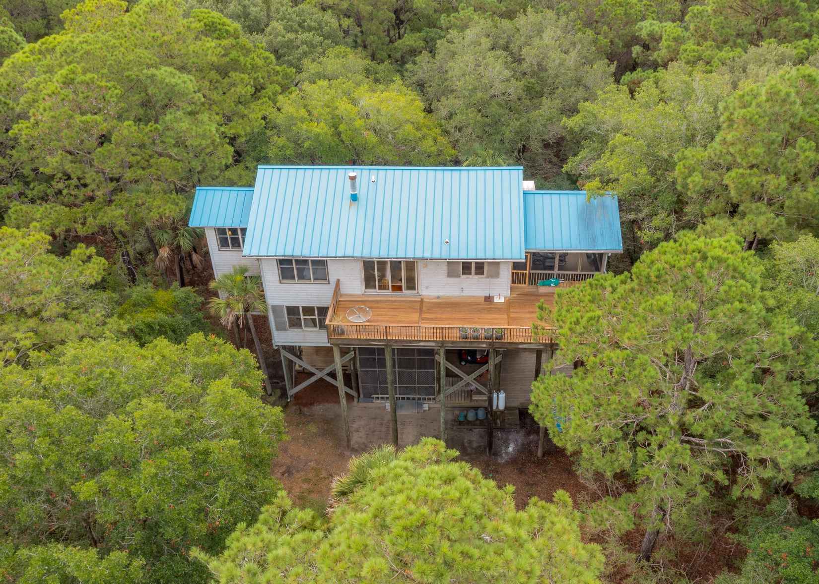 382 PELICAN FLIGHT Dr  