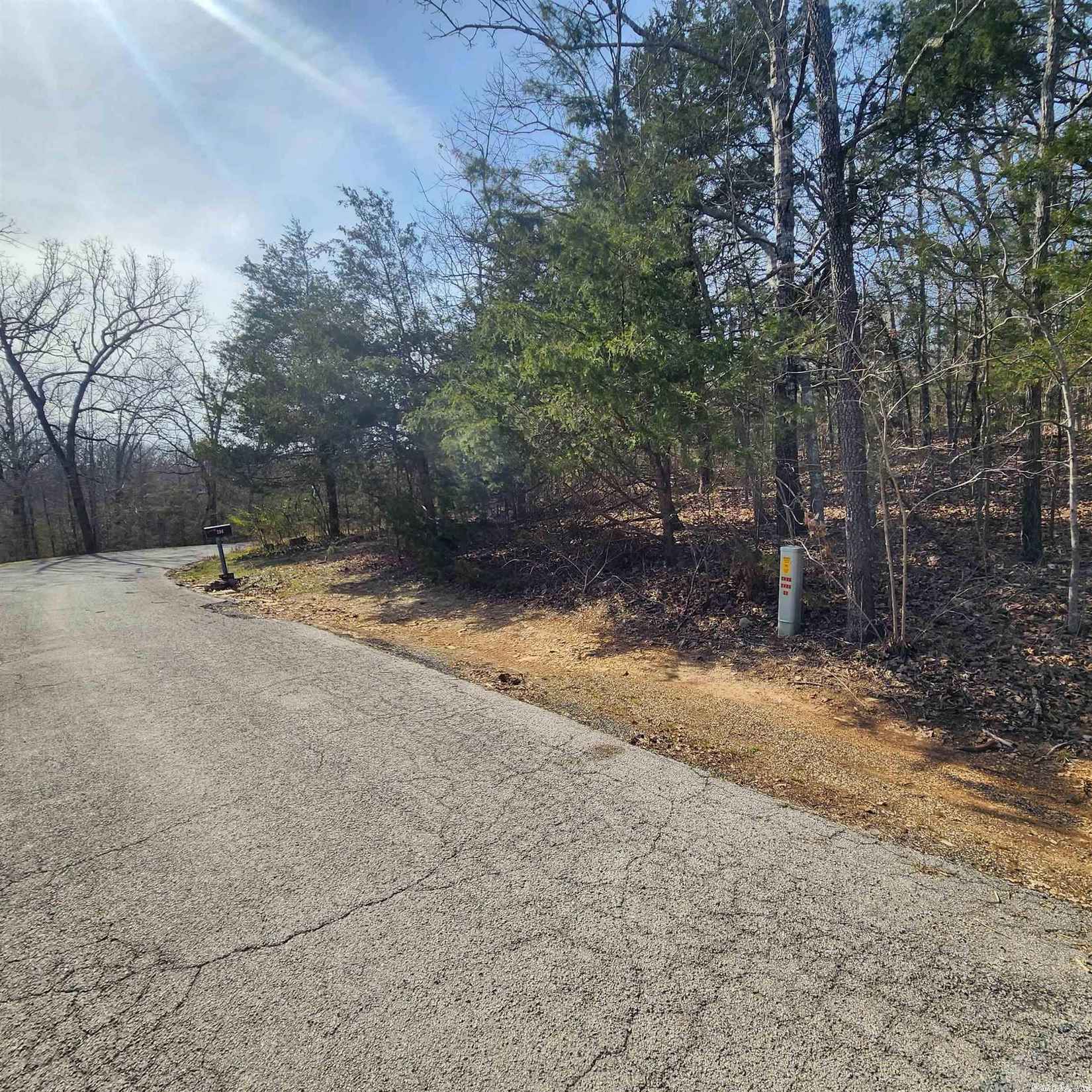 L-63 B-19 E Lakeshore Dr  