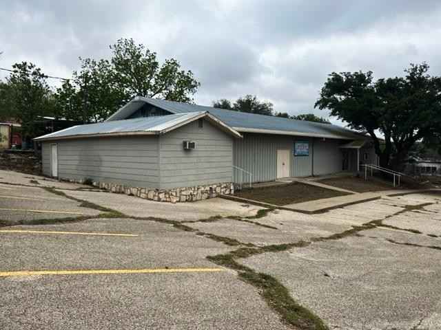 306 NW 4th St  