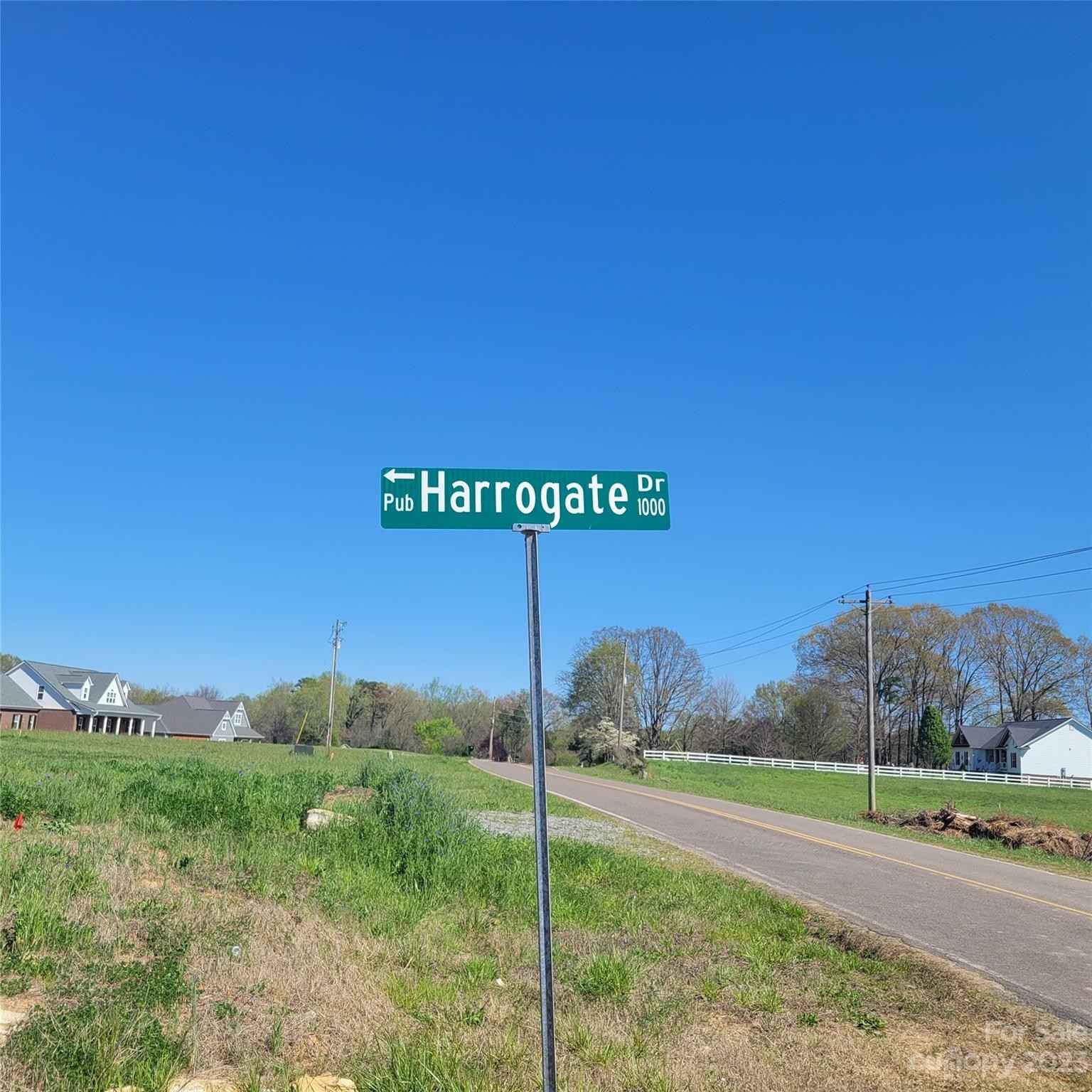 1033 Harrogate Dr  