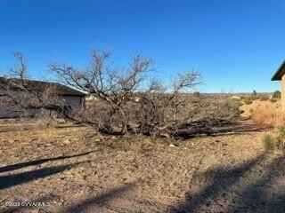 4470 E Navajo Ln  