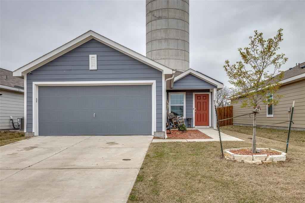 715 Deerfern Dr  