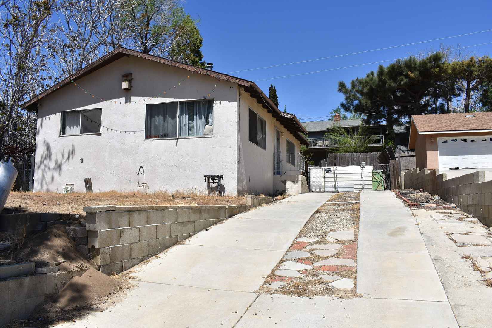 14981 Elizabeth Lk Rd  