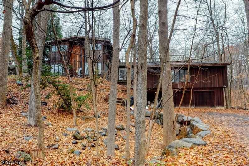 25 Sparrowbush Rd  