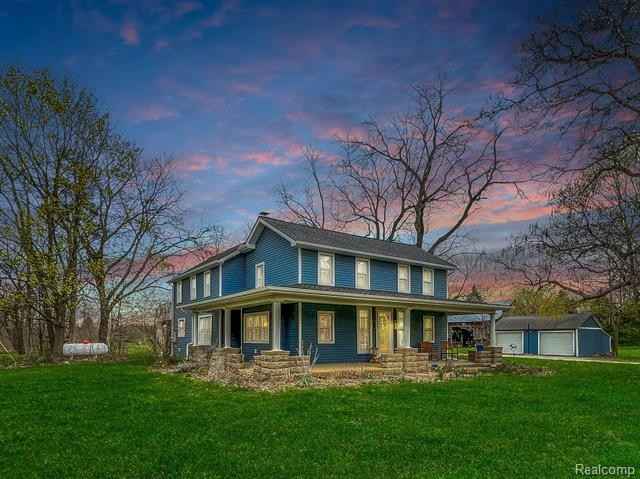 930 S Hadley Rd  