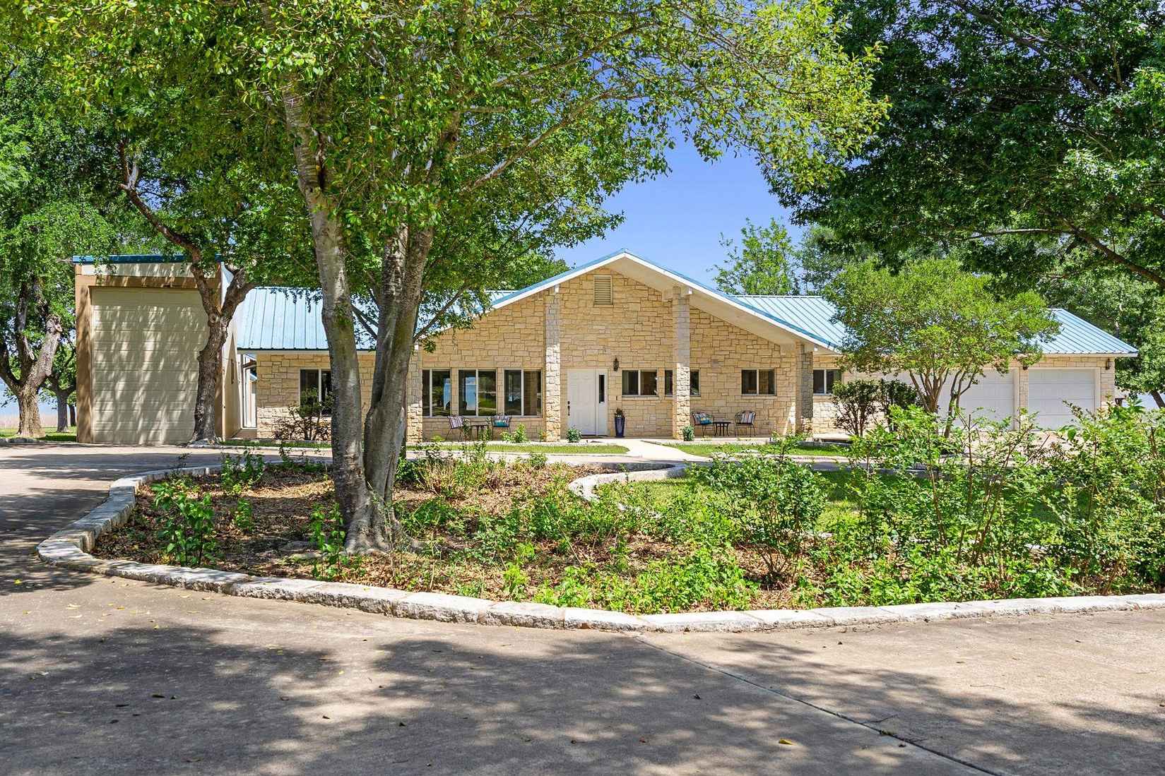 602 Golden Bch  