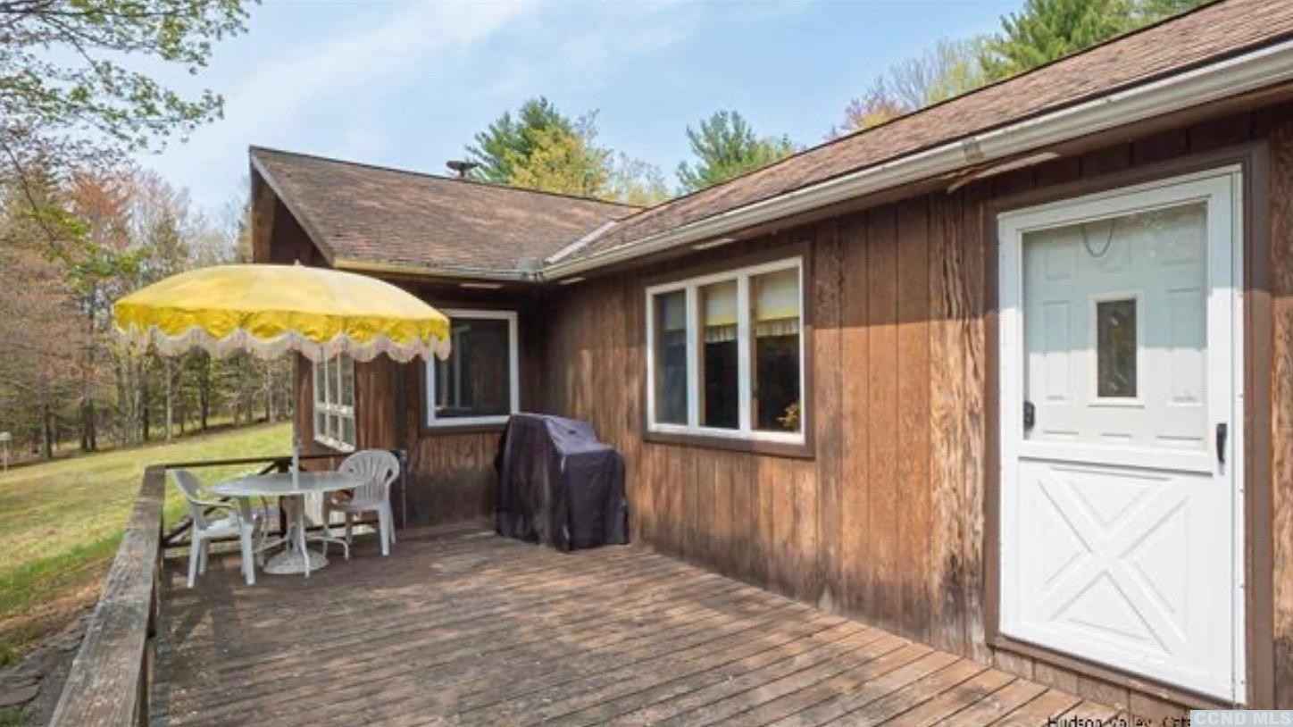 737 Scutt Mtn Rd  