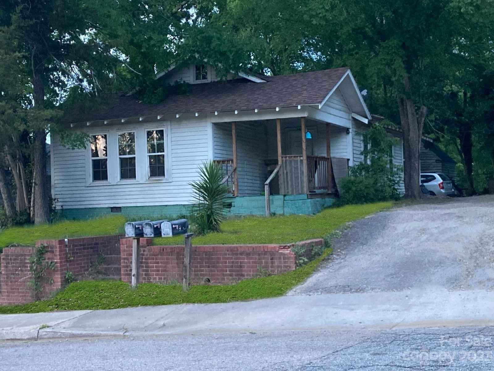 201 203 205 S Market St  