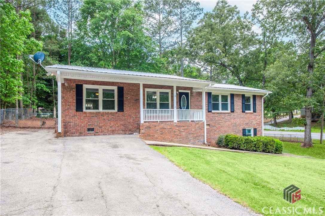14 Forest Crk Cir  