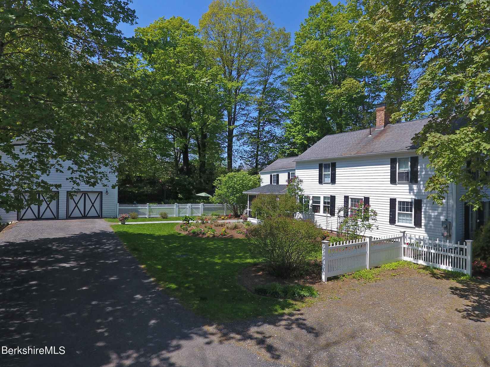 4 Stockbridge Rd  