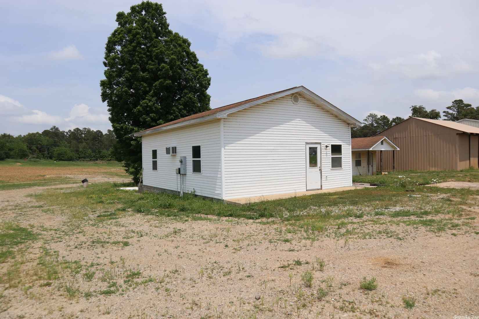 6989 Hwy 62/412 W  