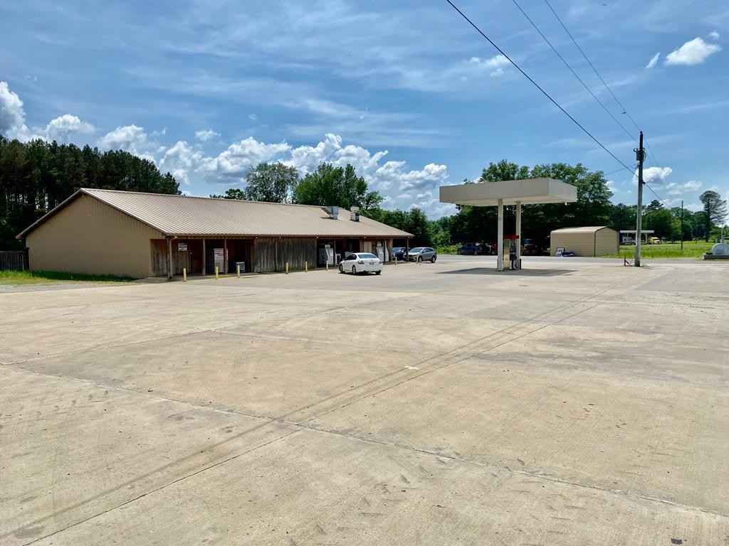 3006 Hwy 330  
