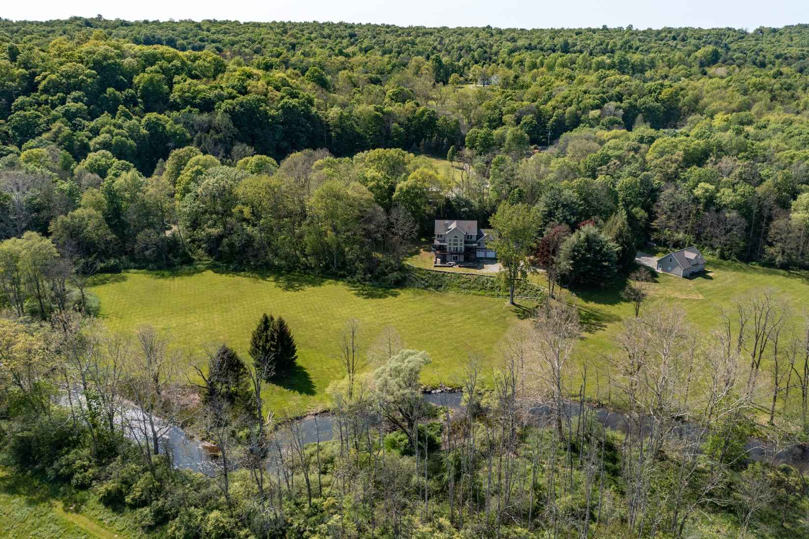 390 JAMESON Hl RD  