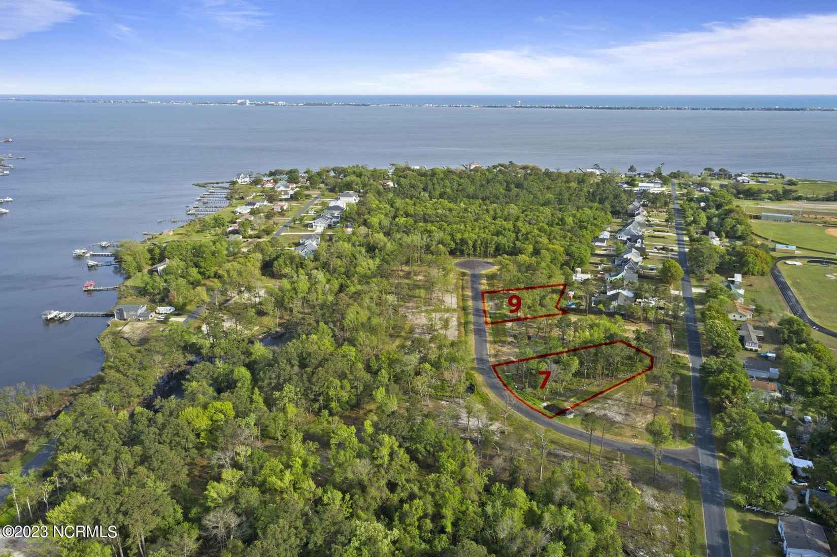 114 Creek Blf Rd  