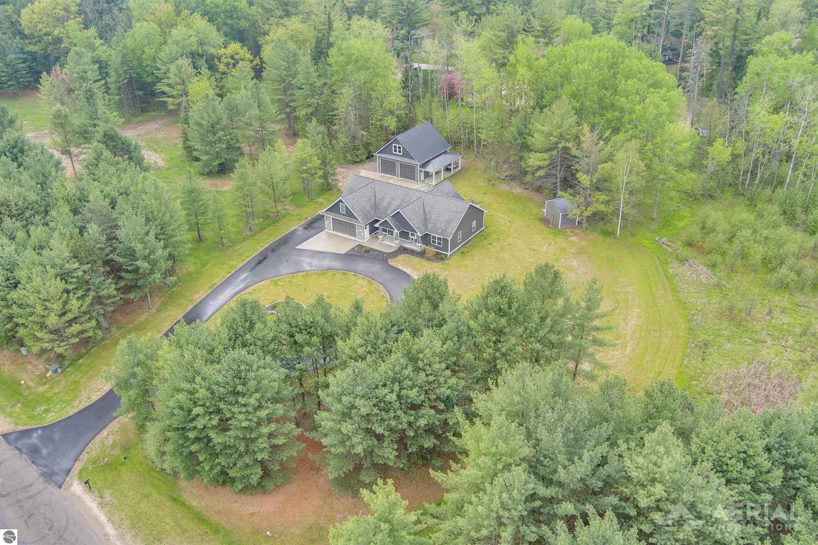 2170 Fox Run  