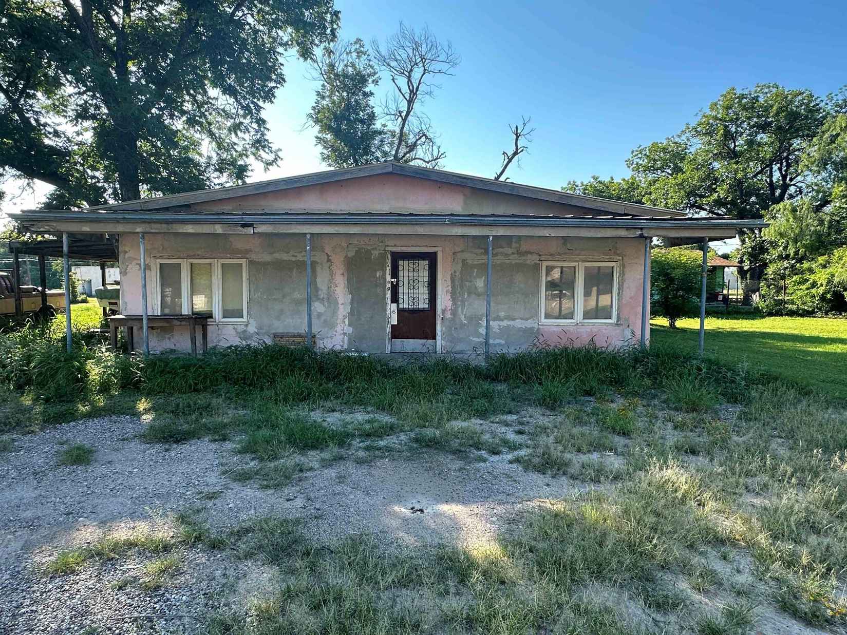 602-604 W De La Rosa  