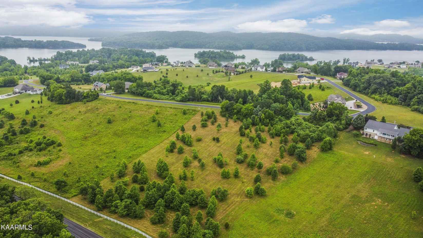 4 4 Ac Roaming Fawn Dr  