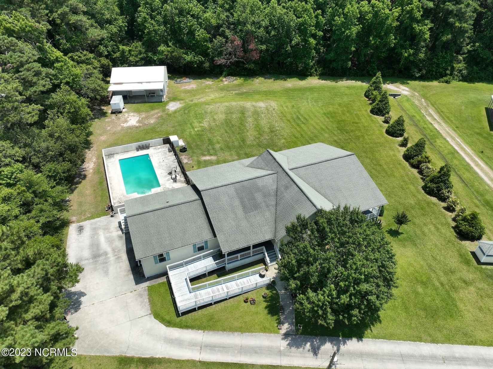 108 Graham Ln  