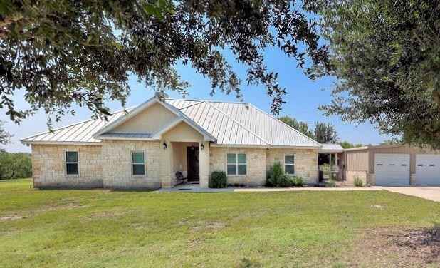 3606 Highway 281 Hwy  