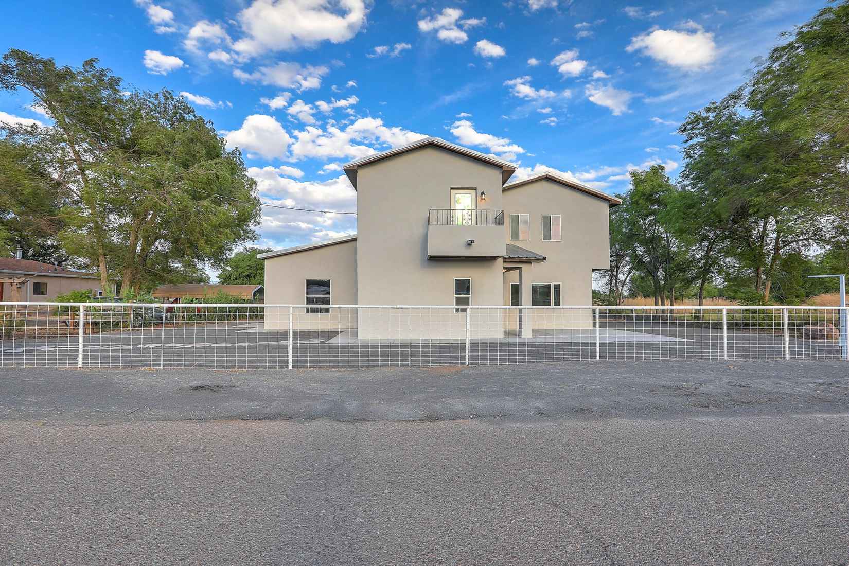 40 EDMUNDO RD  