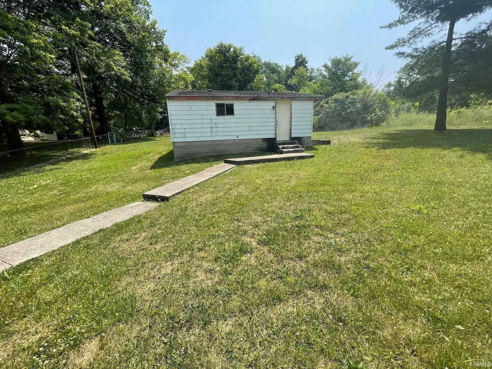 10794 Private Rd  