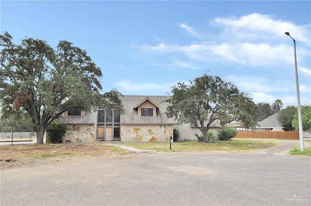 1618 Dr Fernando Ortegon Dr  