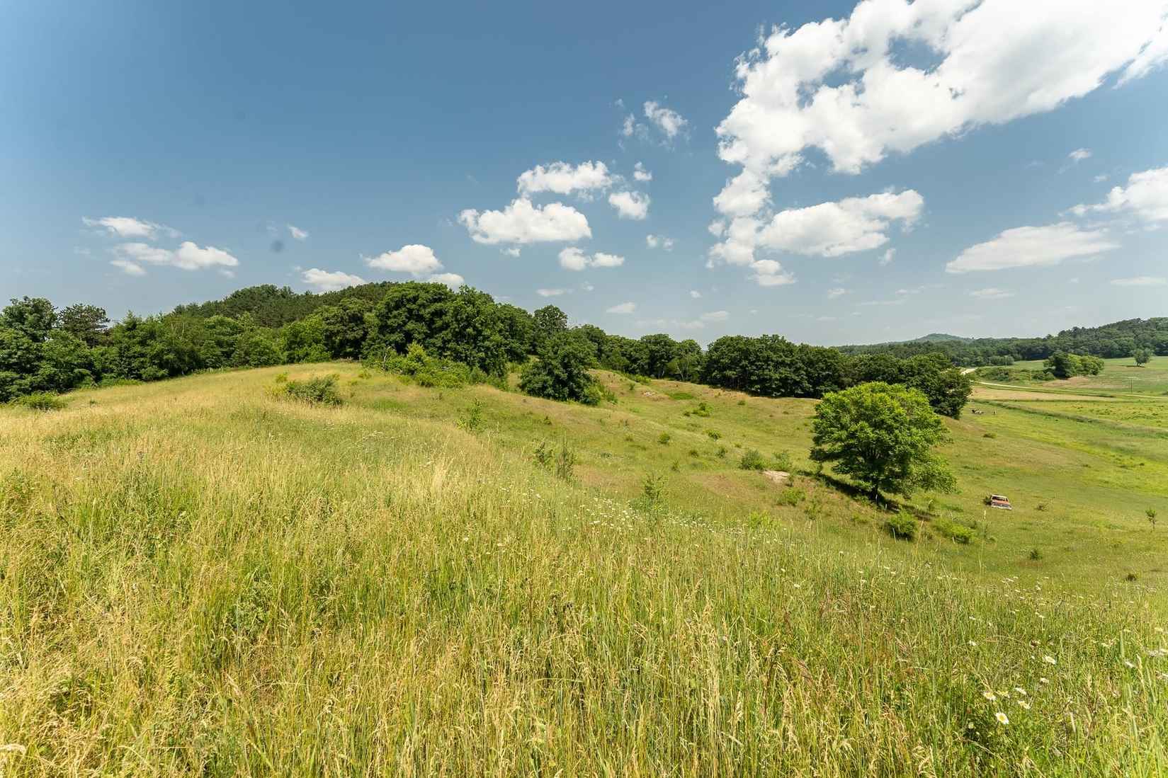 33 Acres County Rd W  