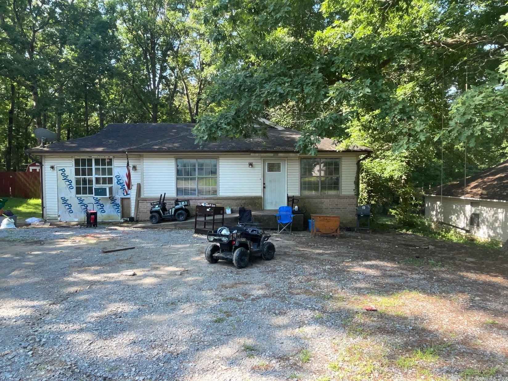 1210 Donna Dr  