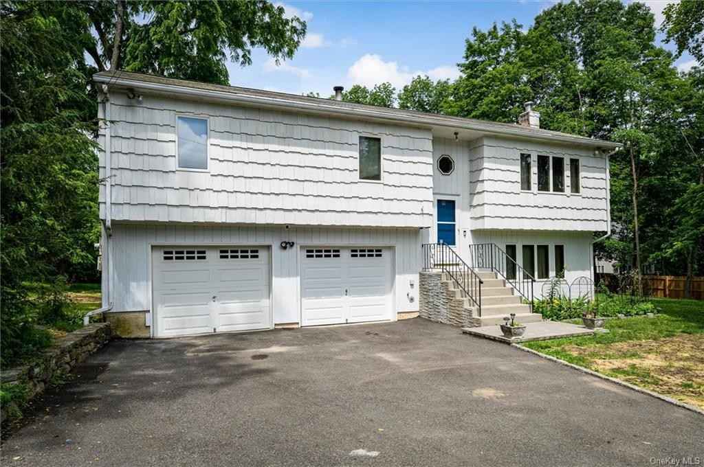 55 Red Oak Ln  